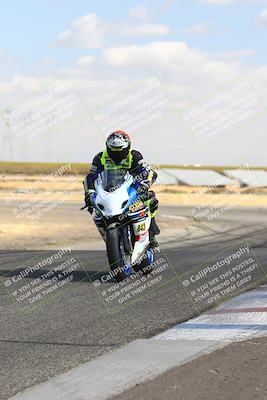 media/Nov-03-2024-TrackDaz (Sun) [[44580f4982]]/B Group/1220pm (Wheelie Bump)/